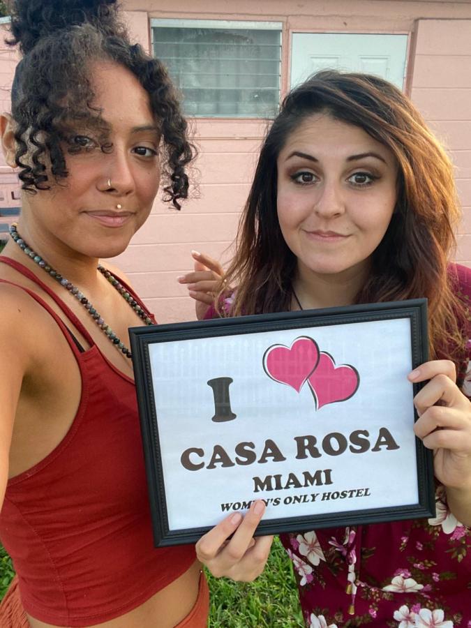 Hostal Casa Rosa Women's